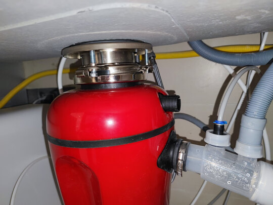 垃圾处理器|客观评价贝克巴斯Fusion5 红色垃圾处理器怎么样？上手三周说真相