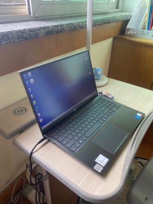 9英寸系列:戴尔 - inspiron分辨率:全高清屏(1920×1080)处理器:intel