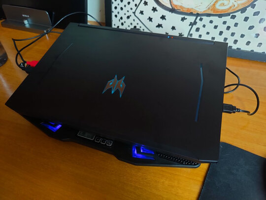 %title插图%num 宏碁(Acer)掠夺者战斧300 刀锋速冷 3ms 10代/11代i7电竞游戏本设计 笔记本电脑 i7-10870H-16G-RTX2060