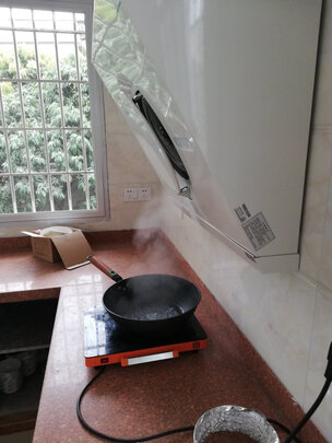 油烟机|外观展示老板油烟机价格多少钱一台？真的很高端吗？