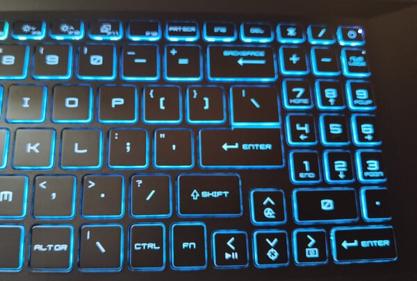 微星武士系列游戏本|微星武士系列游戏本怎么样？亲身体验告知你实情！