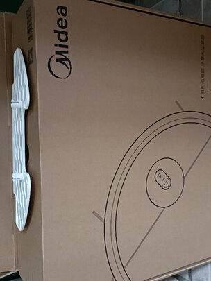 扫地机器人|评测细节：美的扫地机器人和科沃斯哪个好?评测优缺点区别？