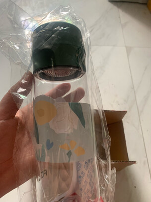 运动水杯
