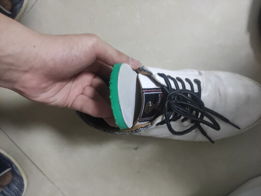 小白鞋