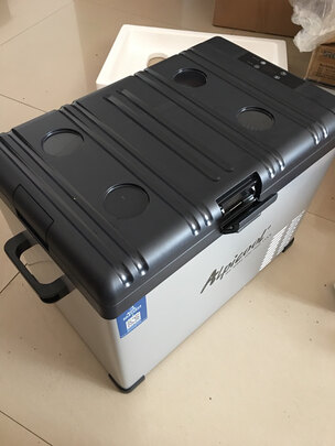车载冰箱