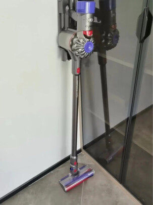 戴森SV10 DYSON V8 FLUFFY PLUS吸尘器怎么样？亲身体验告知你实情！