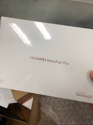 华为MatePad Pro好不好？玩游戏流畅吗？手感一流吗？