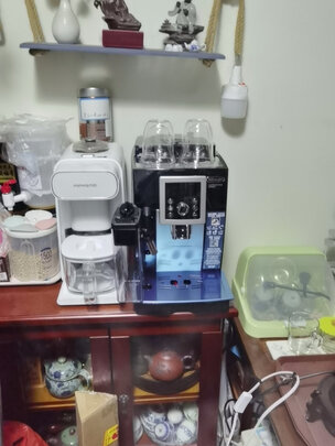 %title插图%num Delonghi德龙 进口家用双锅炉咖啡机 全自动奶泡功能一键卡布奇诺咖啡ECAM23.260.SB 自动清洗 触摸控制 独立奶箱