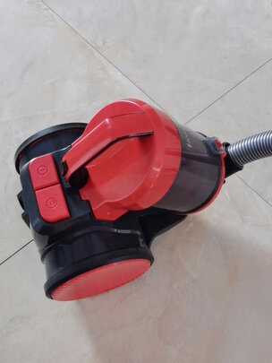 %title插图%num 海尔(Haier)吸尘器家用干湿吹三用大功率强劲吸力桶式HC-T3143A2