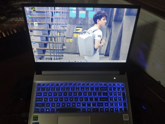 机械师T58-V游戏本|【今日头条】机械师T58-V多少不看这被坑了？爆内幕真相