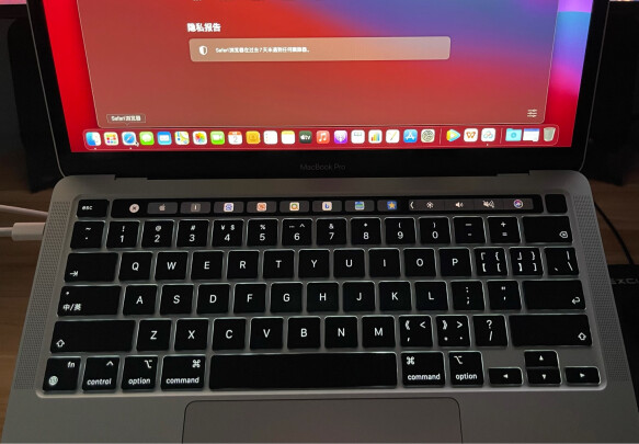 Apple A2338和Apple MacBook Pro哪个好？哪款散热比较给力？哪个办公足够 