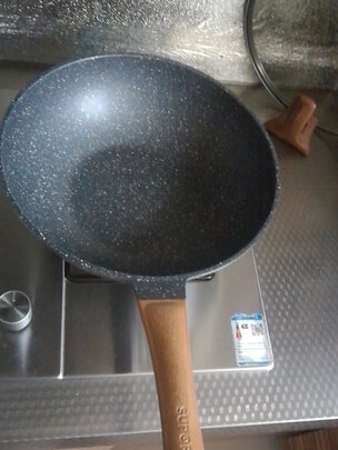麦饭石不粘锅