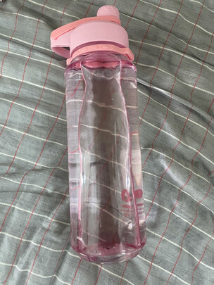 吸管水杯