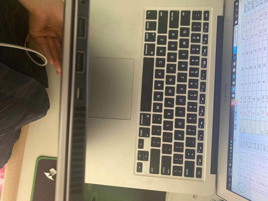 %title插图%num VAIO SX14 英特尔酷睿14英寸Win11系统 高端进口商务轻薄笔记本电脑 (i7 4核 16G 1T SSD FHD 触控屏) 睿丝黑