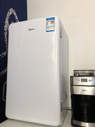 500元美的小型冰箱