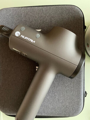 加拿大Nurtria筋膜枪 纽崔亚肌肉按摩器按摩枪肌肉放松器肌膜枪颈膜枪筋膜机  充电便携深度按摩 灰色