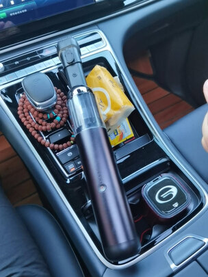 车载吸尘器