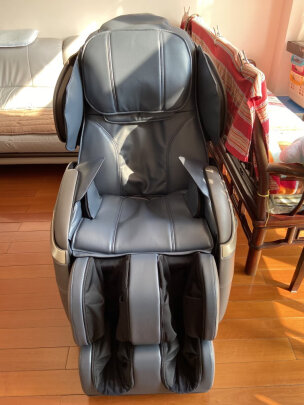 %title插图%num 傲胜(OSIM)按摩椅家用全身大天王2代 双机芯背部温热 3D机械手按摩 OS-870 米色