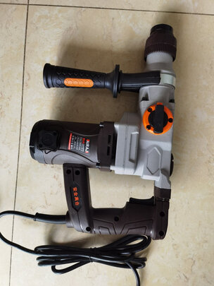 三,德硕(deshuo)电锤电锤电镐网友对比评测