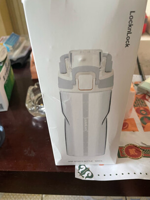 运动水杯