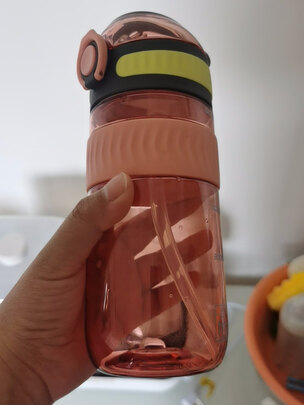 吸管水杯