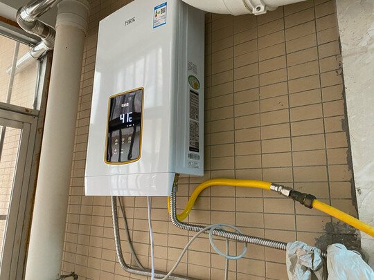 燃气热水器