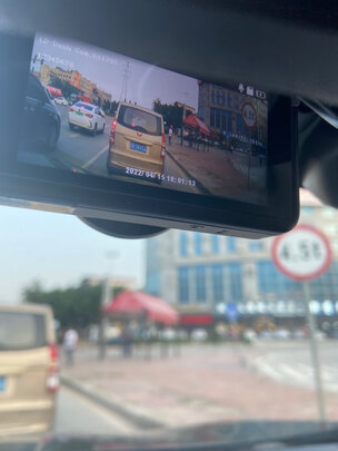 行车记录仪