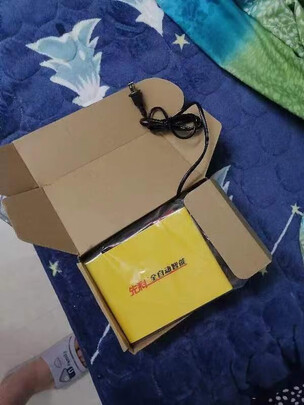 汽车电瓶充电器