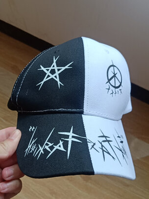 鸭舌帽