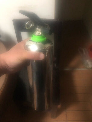 车载灭火器