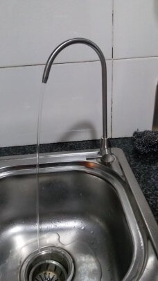 %title插图%num 沁园(TRULIVA)小白鲸400G净水器 厨下式家用台下直饮RO反渗透无桶大通量净水机KRL3913