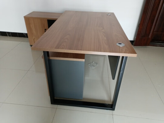 办公桌|卡奈登职员办公桌怎么样上手一周说讲感受