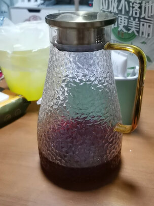 玻璃水杯