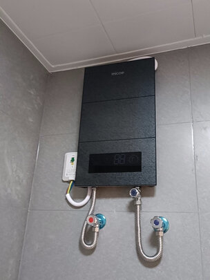 电热水器