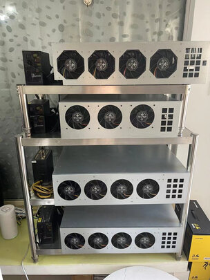 %title插图%num Tt(Thermaltake)大台风360一体式CPU水冷散热器 美国队长版 漫威正版授权(ARGB可旋转OLED水冷头/高效能)