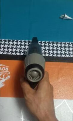 车载吸尘器