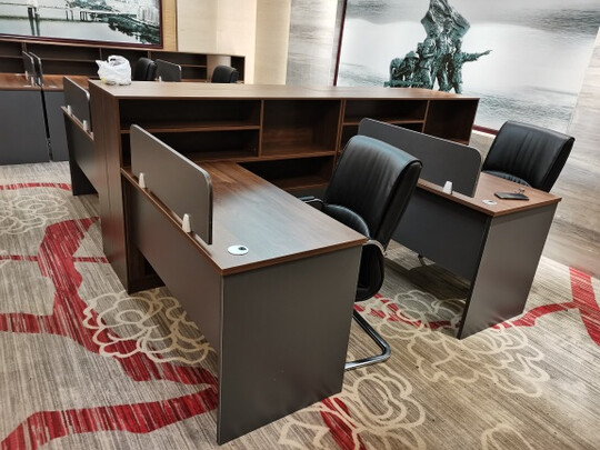 办公桌|卡奈登职员办公桌怎么样上手一周说讲感受