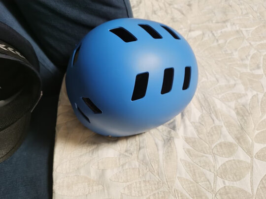 头盔护具