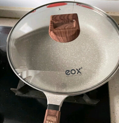 麦饭石不粘锅
