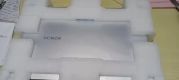 %title插图%num 荣耀笔记本 MagicBook X 14 2021 14英寸全面屏轻薄笔记本电脑 (i3 10110U 8GB 256GB多屏协同)冰河银