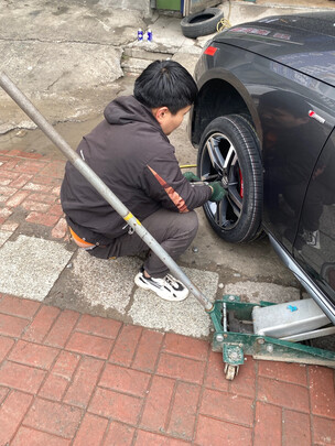 汽车轮胎