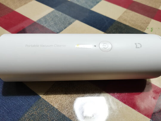 车载吸尘器