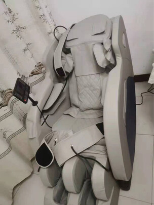 %title插图%num 奥克斯(AUX)豪华按摩椅家用智能3D全身电动自动零重力太空舱可推拿揉捏颈椎电动沙发 X12 苍穹灰