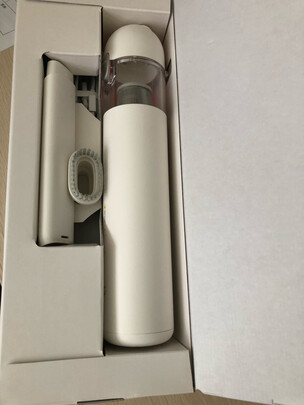 车载吸尘器