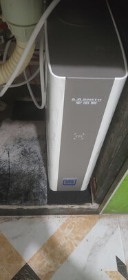 %title插图%num A.O.史密斯 家用净水器 1600JE 京东小家智能生态 专利MAX3.0反渗透滤芯 1.6升/分钟大流量 净水机