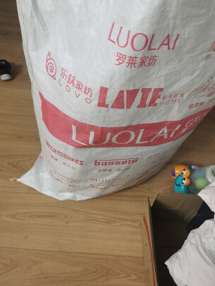 LOVO乐蜗家纺羽绒被一个月后开始后悔了诉说原因