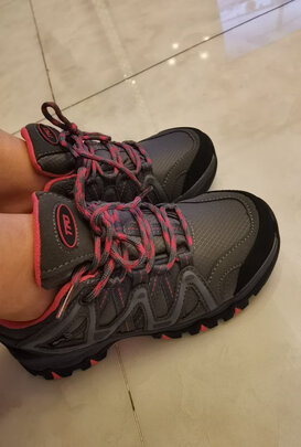 登山鞋