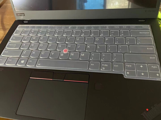 ThinkPad X1 carbon到底怎么样啊？音效够不够好，时尚大气吗？