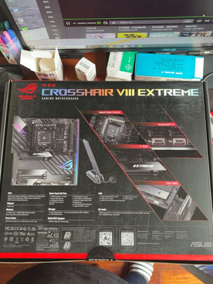 主板|玩家国度ROG CROSSHAIR VIII EXTREME主板怎么样上手一周说讲感受