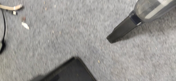 车载吸尘器